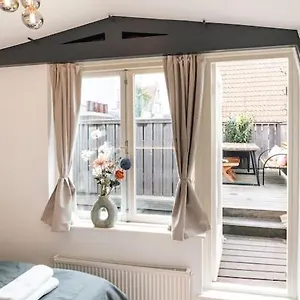 Apartment Rooftop Retreat, Amsterdam